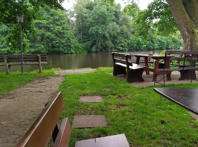 民宿 Gaestehaus Hoelting *